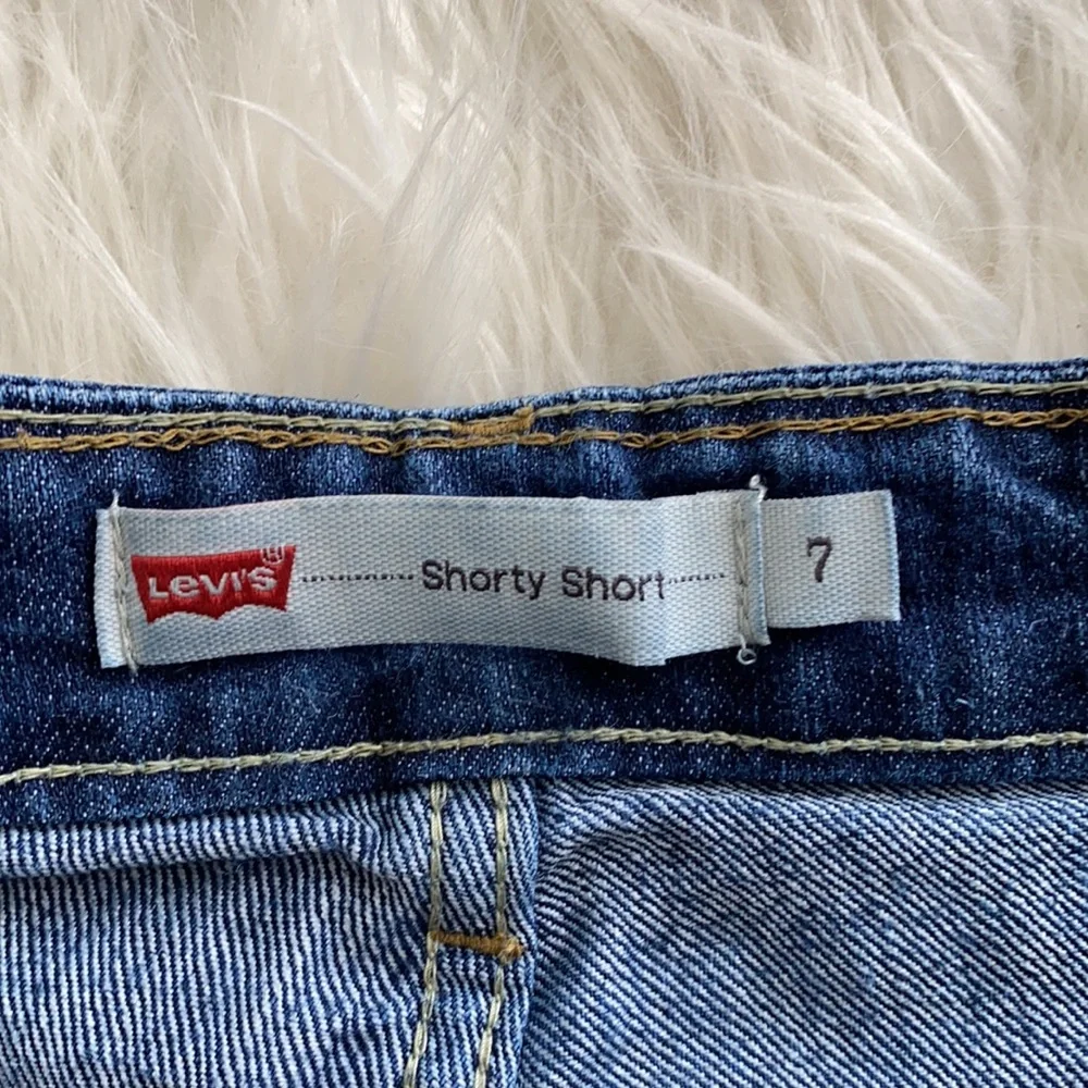 Levi’s | ‘Shorty Short’ Denim Shorts